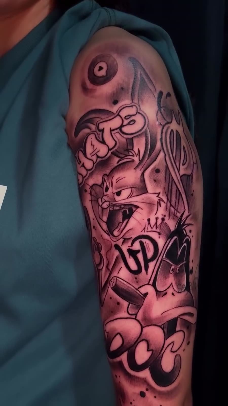 Tatuagem — Fechamento de braço por Fabão Tatuador