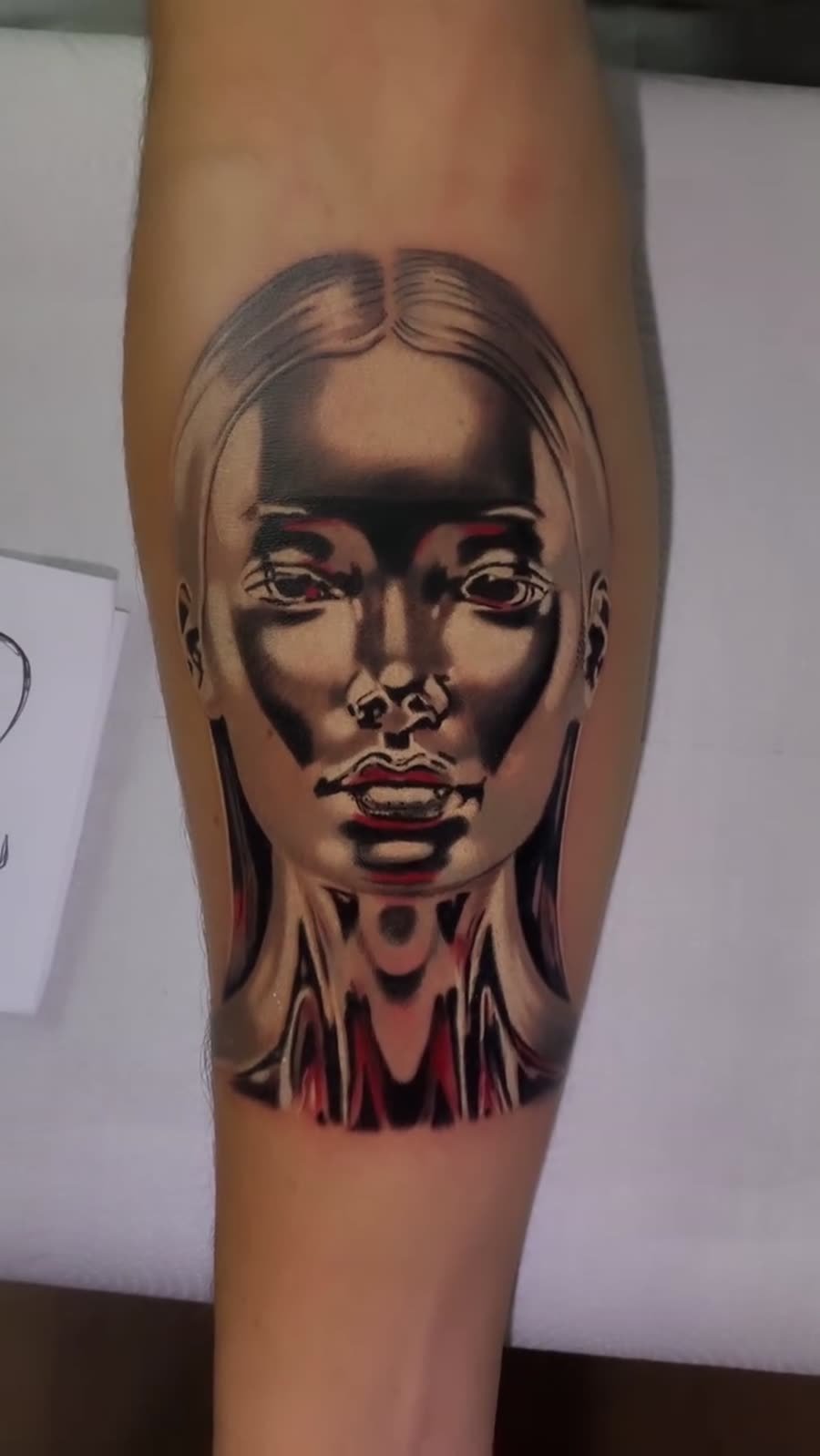 Tatuagem — Efeito cromado por Fabão Tatuador